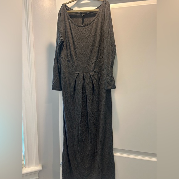 Isabelle Oliver maternity dress, Size 0. - Picture 2 of 6